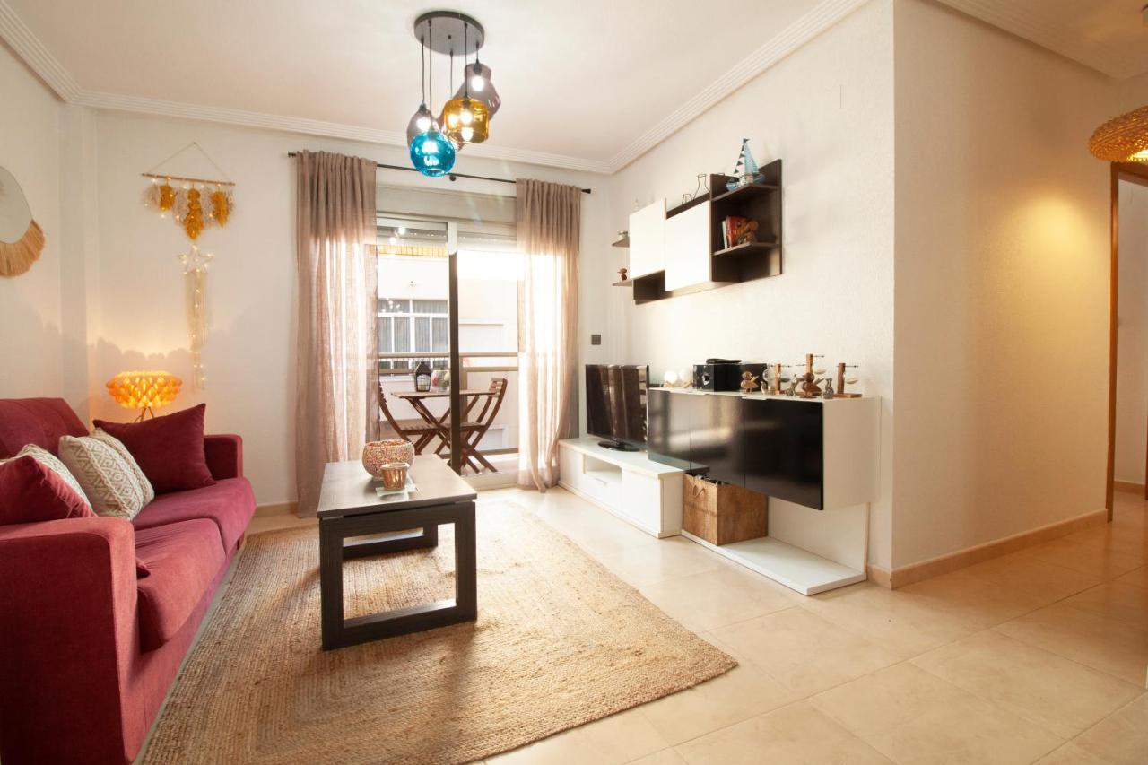 El Apartamento De Maria Jose Daire Torrevieja Dış mekan fotoğraf