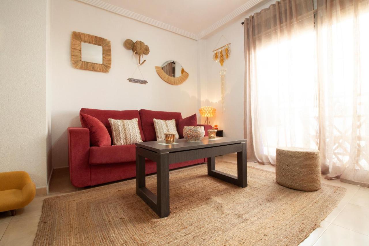 El Apartamento De Maria Jose Daire Torrevieja Dış mekan fotoğraf