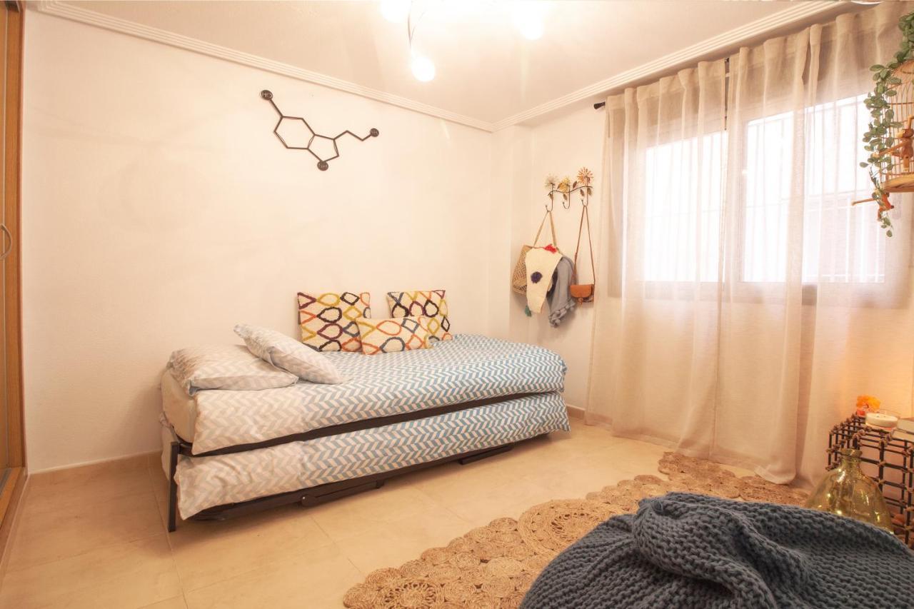 El Apartamento De Maria Jose Daire Torrevieja Dış mekan fotoğraf