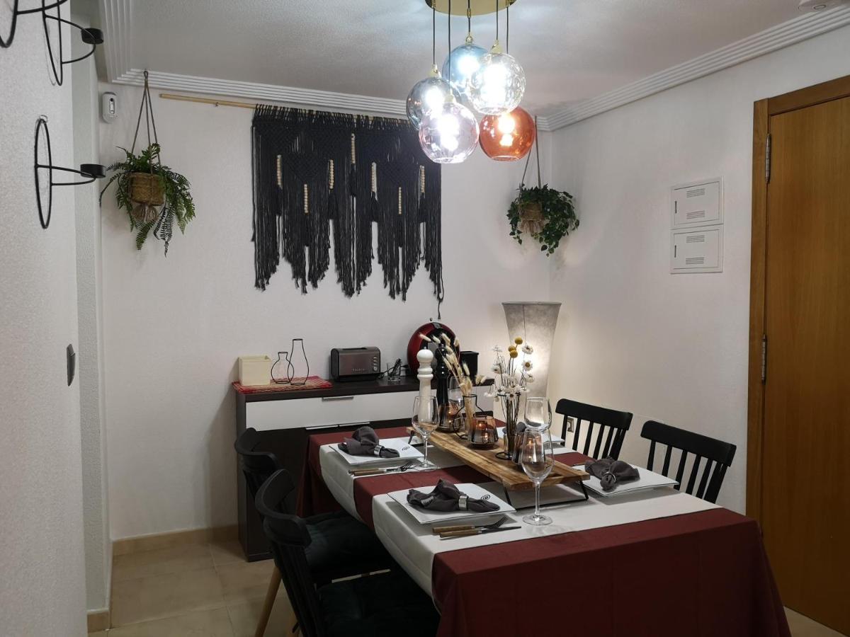 El Apartamento De Maria Jose Daire Torrevieja Dış mekan fotoğraf