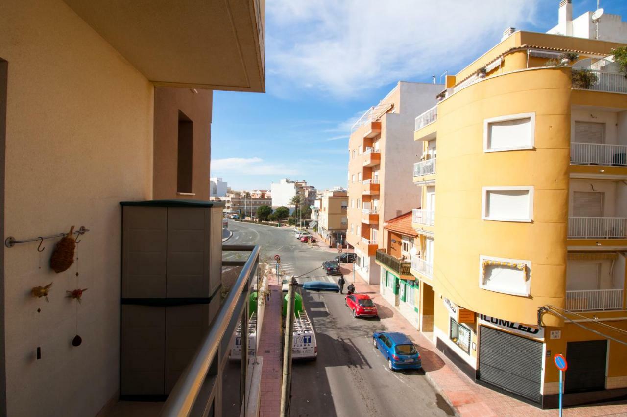 El Apartamento De Maria Jose Daire Torrevieja Dış mekan fotoğraf